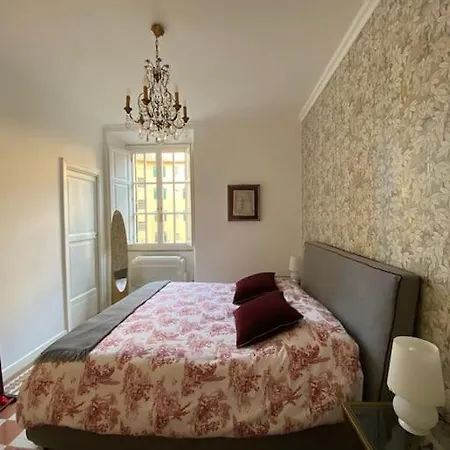 Timeless Elegance Near Vatican 로마