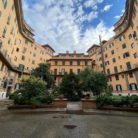 Timeless Elegance Near Vatican * 로마